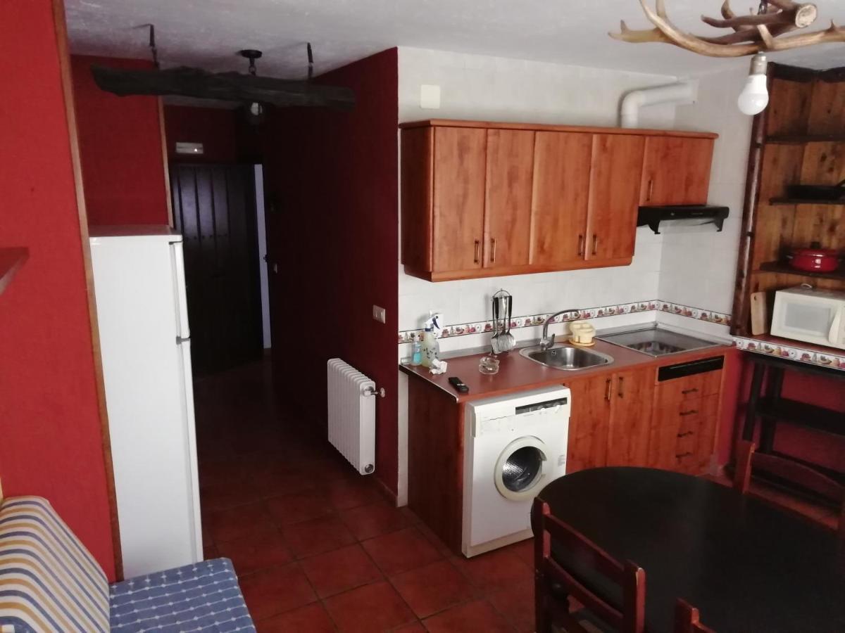 Fuente Del Gamellon Guest House Buenache de la Sierra Exterior photo