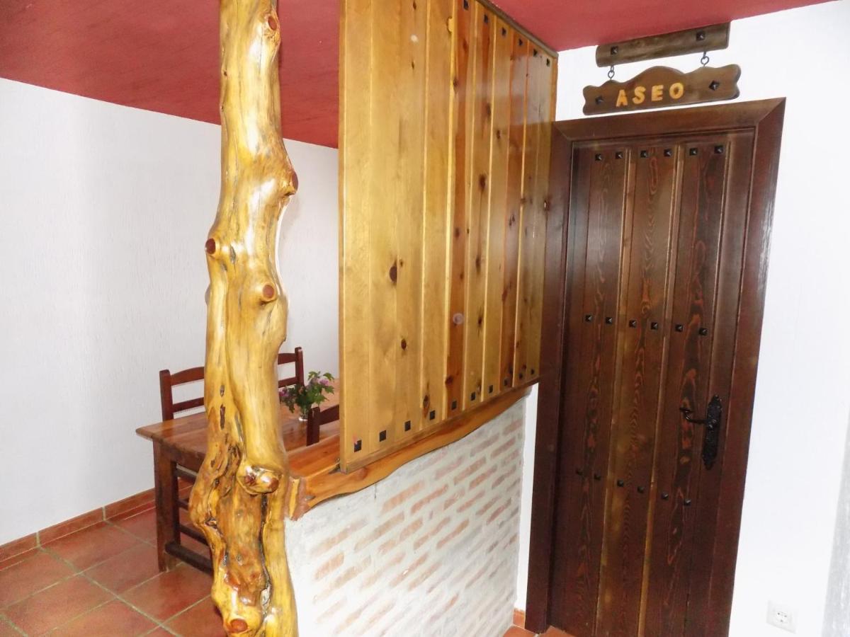 Fuente Del Gamellon Guest House Buenache de la Sierra Exterior photo