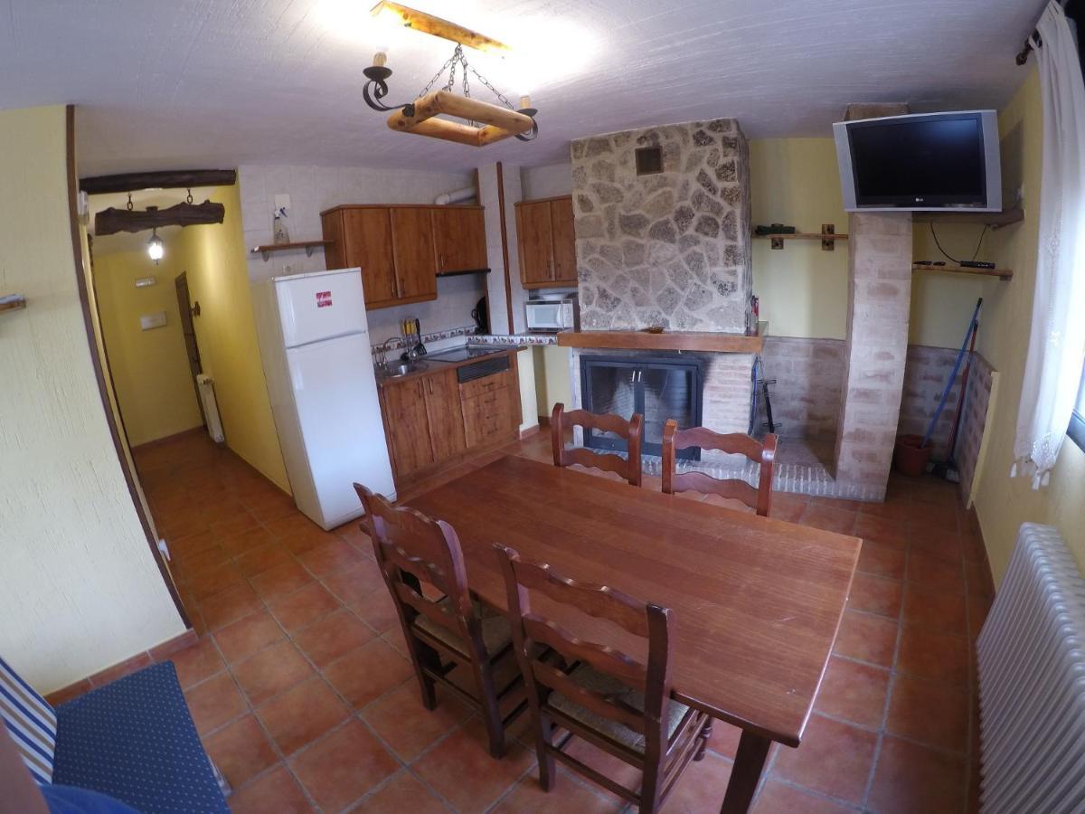 Fuente Del Gamellon Guest House Buenache de la Sierra Exterior photo