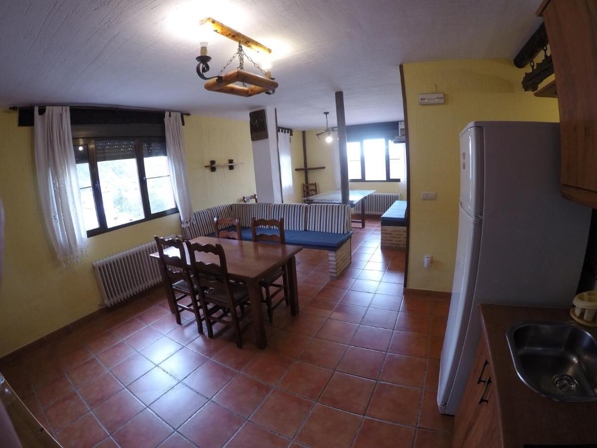 Fuente Del Gamellon Guest House Buenache de la Sierra Exterior photo