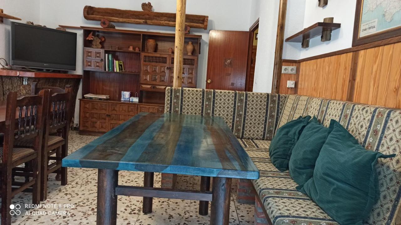 Fuente Del Gamellon Guest House Buenache de la Sierra Exterior photo