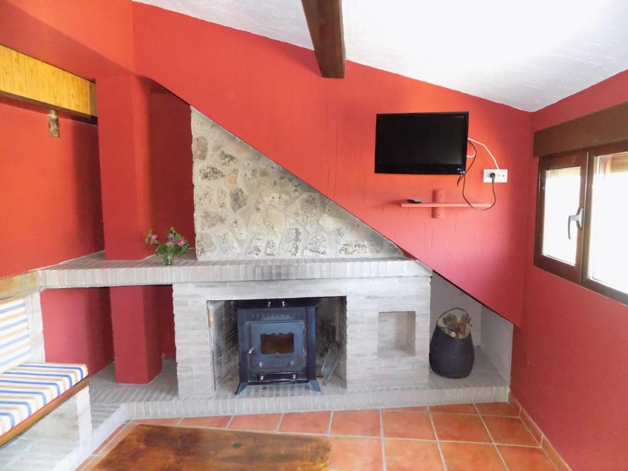 Fuente Del Gamellon Guest House Buenache de la Sierra Exterior photo