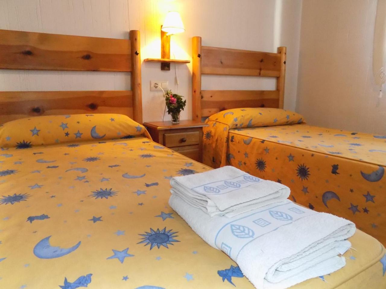 Fuente Del Gamellon Guest House Buenache de la Sierra Exterior photo